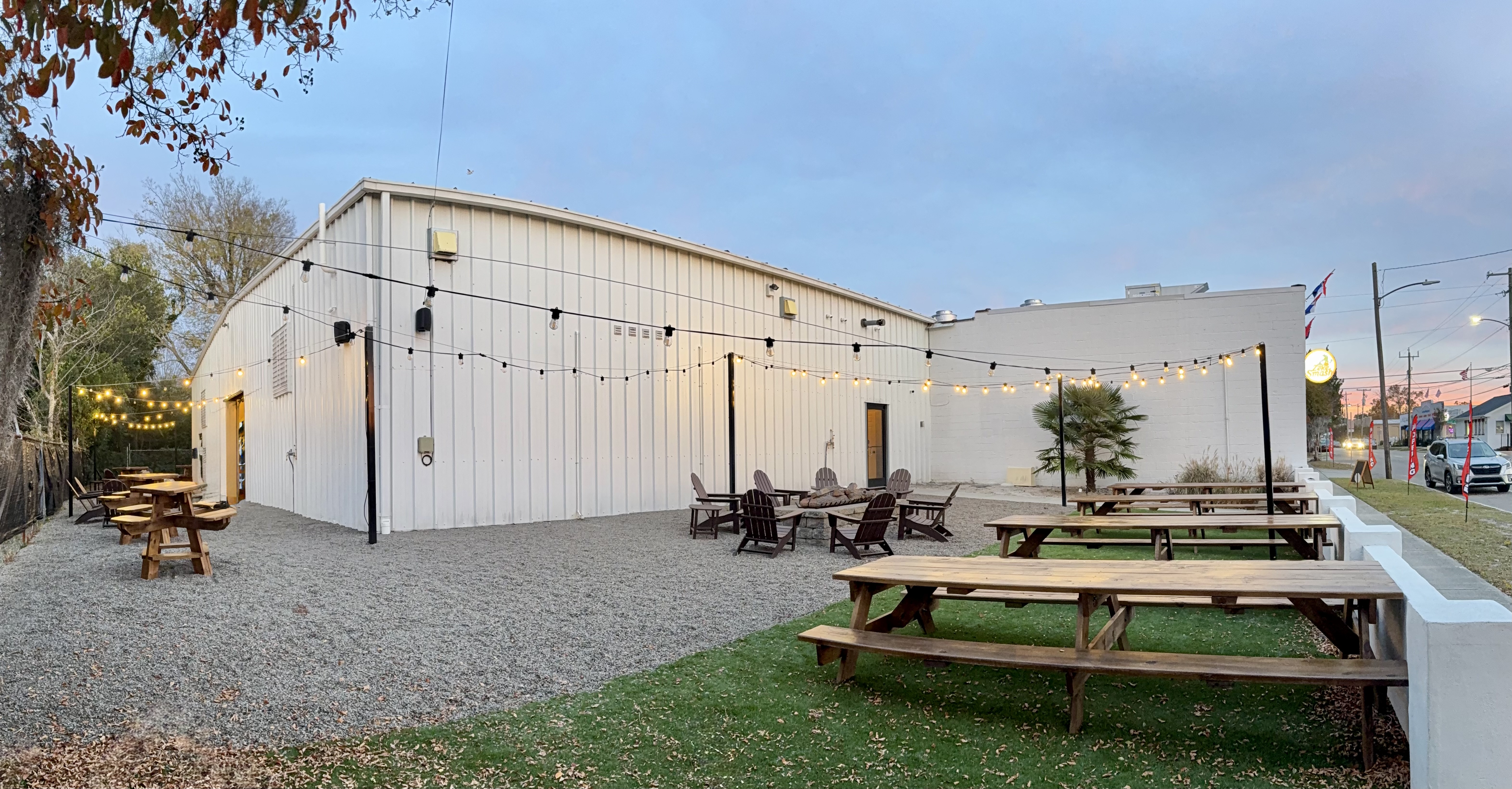 Zeke Smash Restaurant Elevation